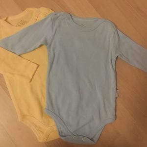 BODI ZA BEBE VEL. 62/68 - 2 KOM